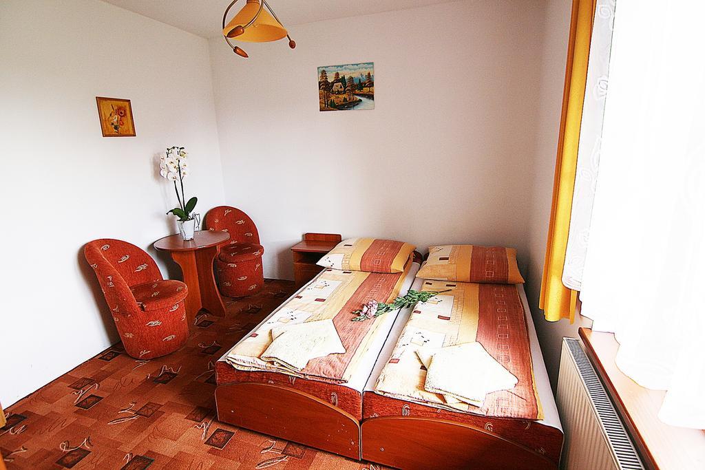 Willa Slavita Wygodne Pokoje Z Lazienkami, Tv, Wifi, Duzy Parking Ul Pardalowka Zakopane Room photo