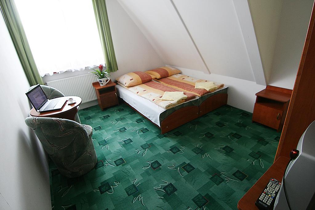 Willa Slavita Wygodne Pokoje Z Lazienkami, Tv, Wifi, Duzy Parking Ul Pardalowka Zakopane Room photo